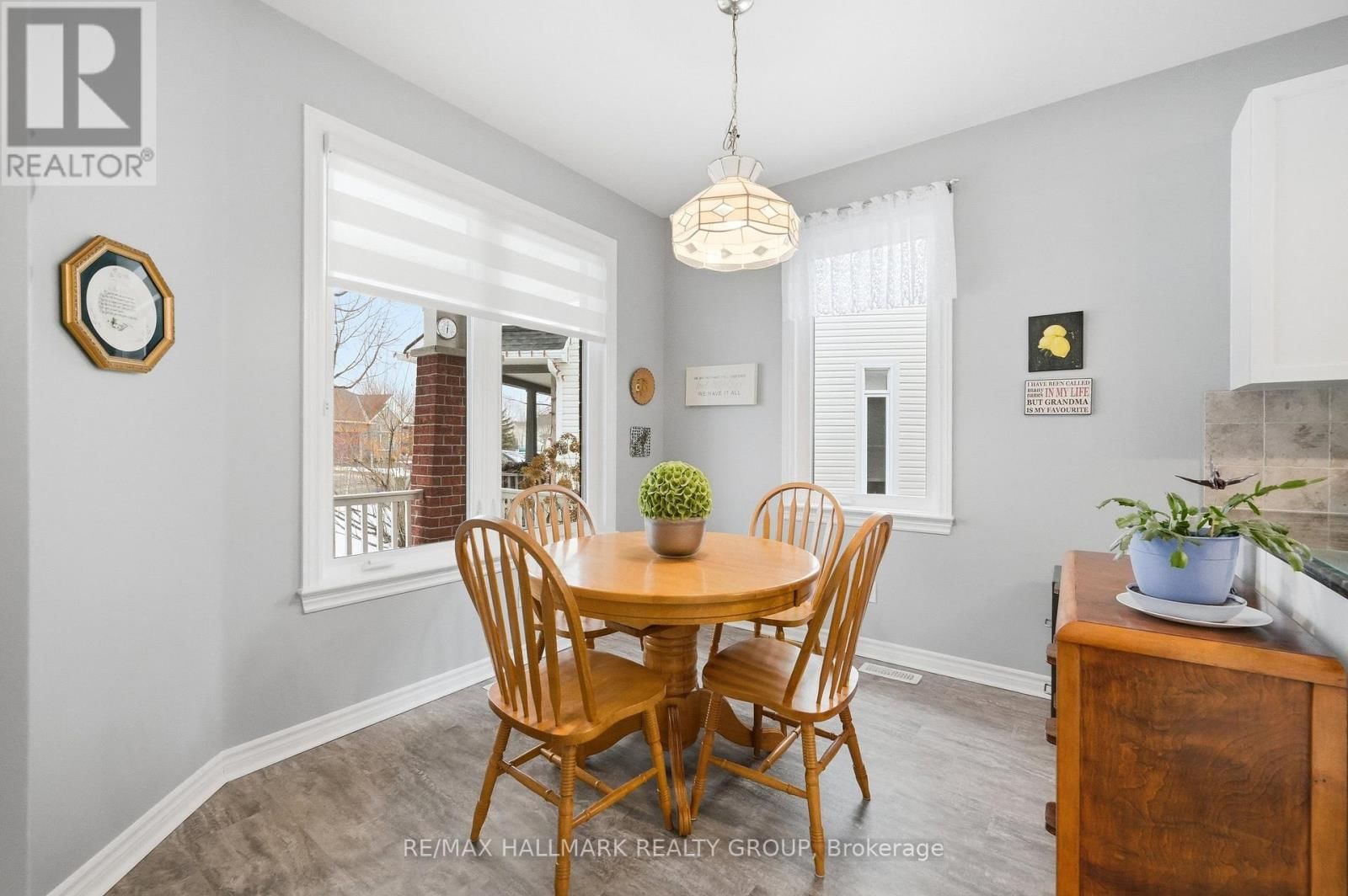 724 LONG POINT CIRCLE Image 6