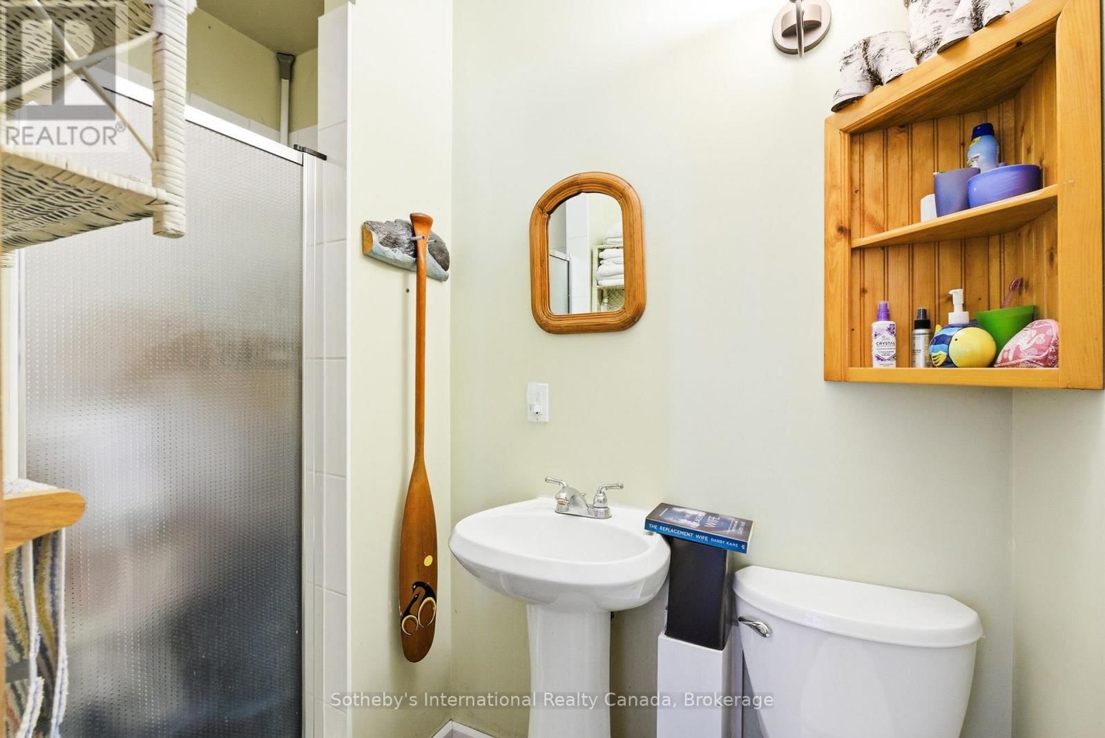 3301B AXE LAKE ROAD Image 34