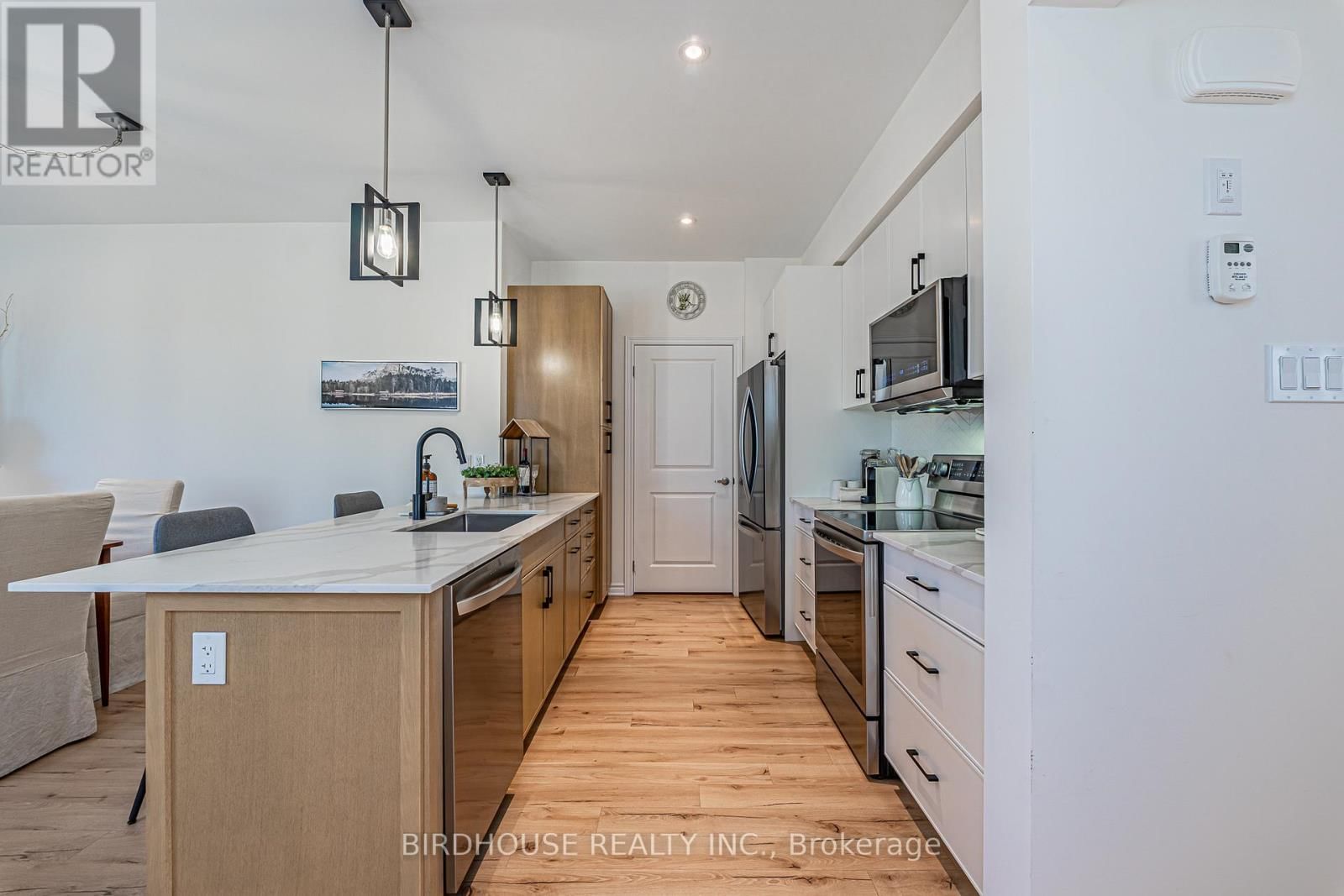 7 - 17 LAKEWOOD CRESCENT Image 10