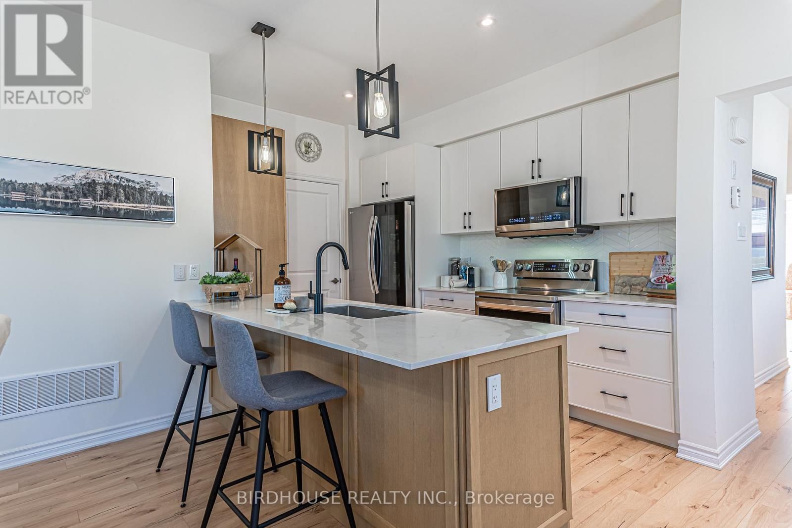 7 - 17 LAKEWOOD CRESCENT Image 9