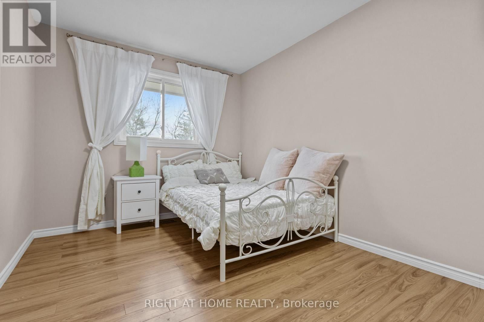 4088 HENDERSON ROAD Image 10