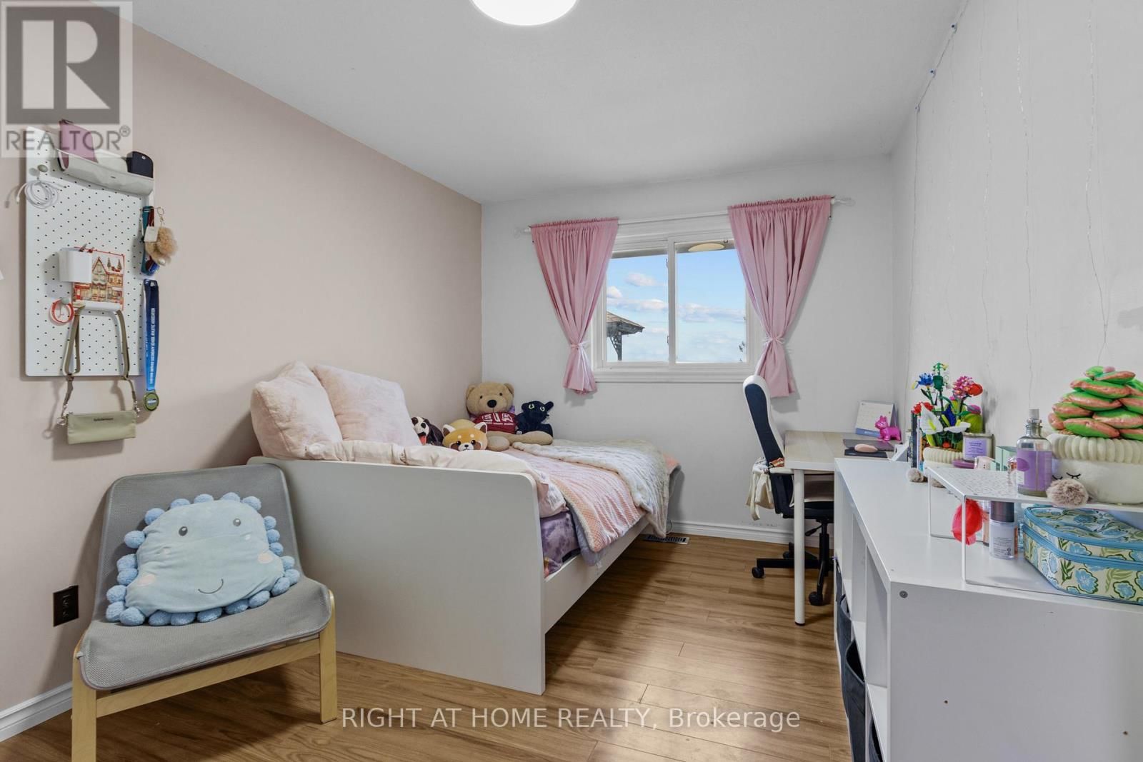 4088 HENDERSON ROAD Image 11