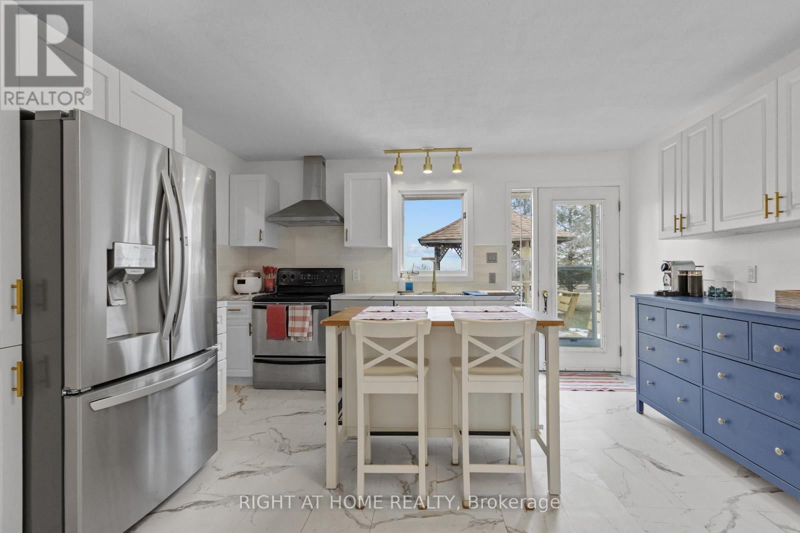 4088 HENDERSON ROAD Image 6