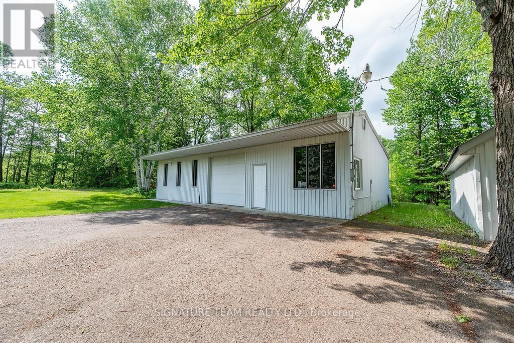 2741 FOYMOUNT ROAD Image 49
