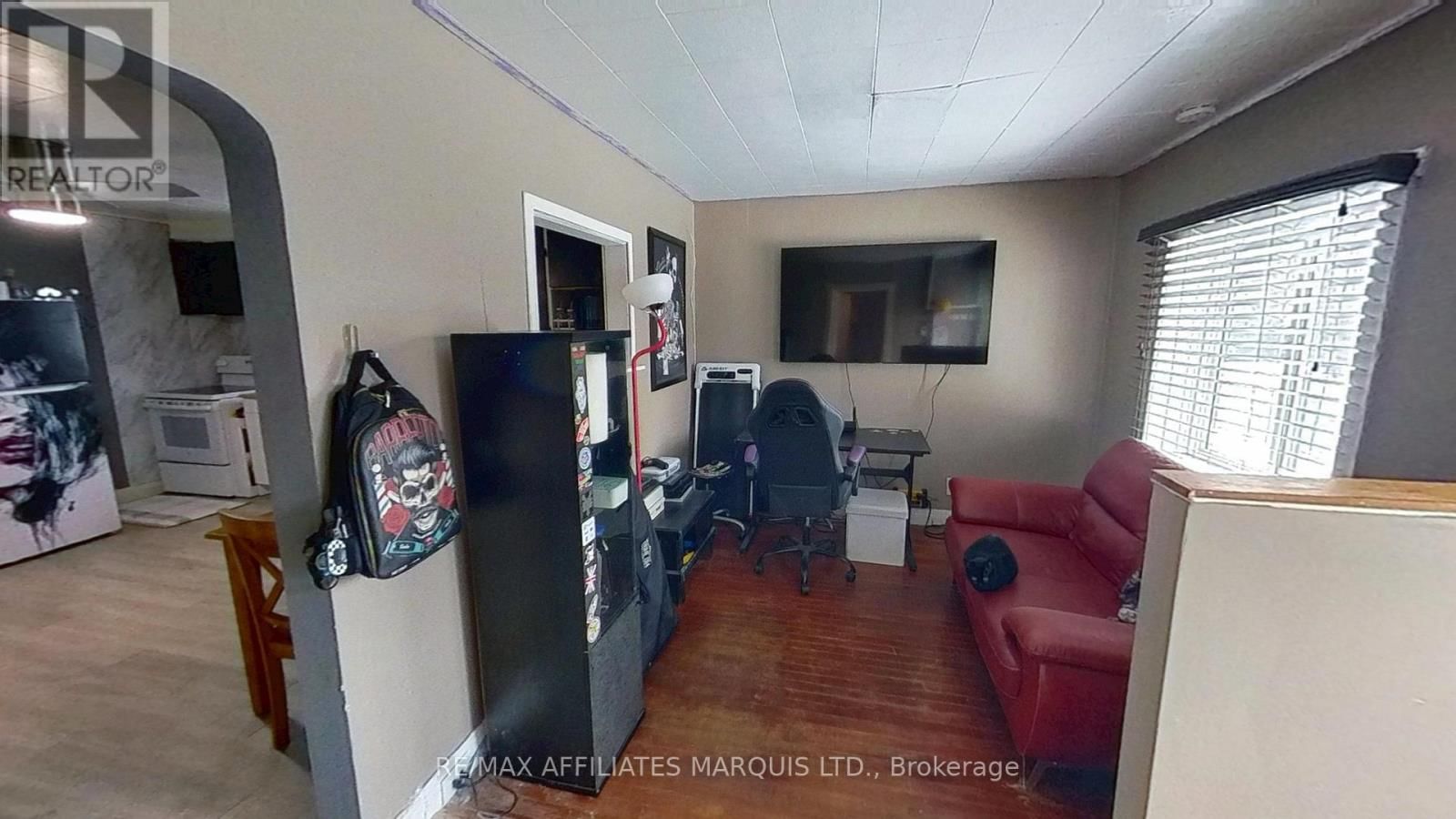 3753 OLD ORCHARD STREET Image 9