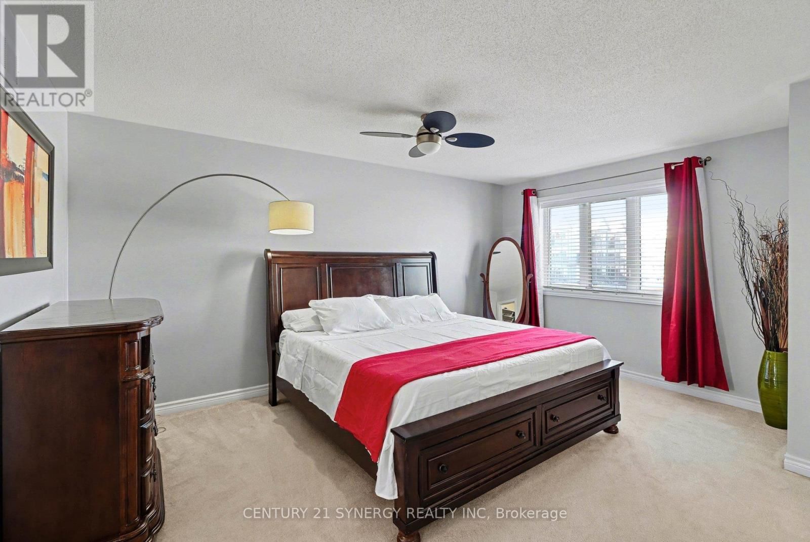 114 SILVERMOON CRESCENT Image 18