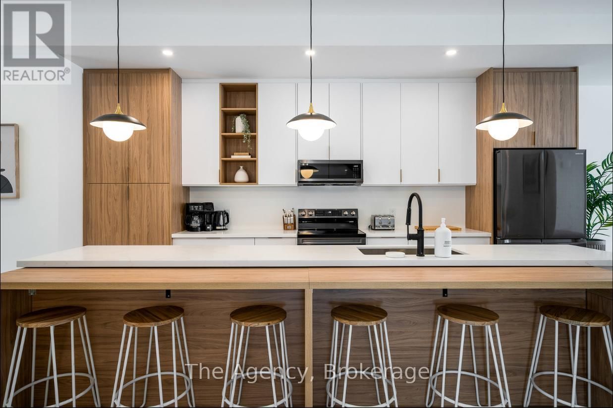 1,2,3 - 145 KANDAHAR LANE Image 24