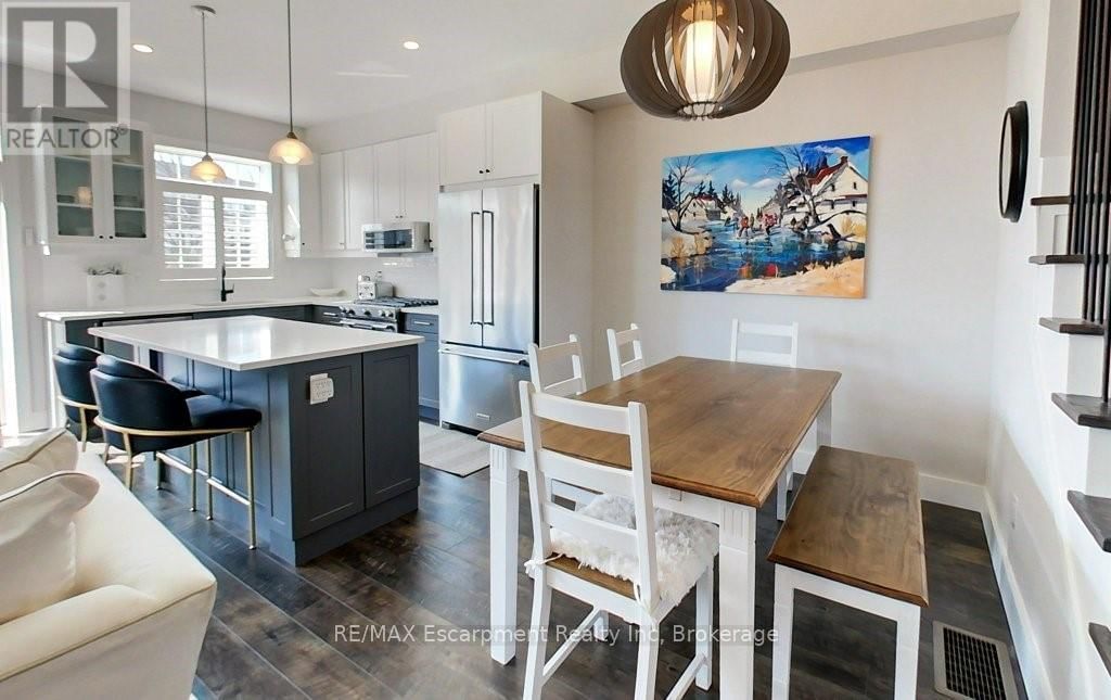 212 COURTLAND STREET Image 16