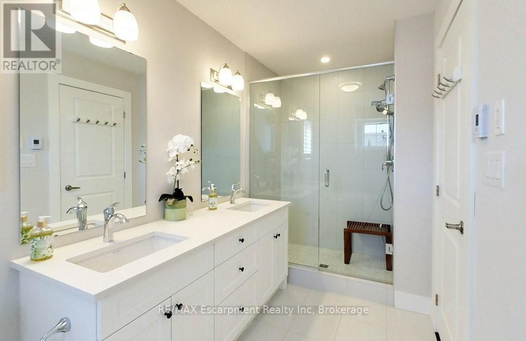 212 COURTLAND STREET Image 22