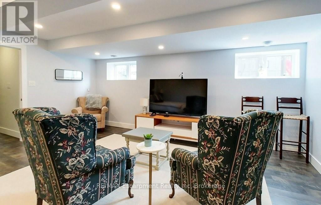 212 COURTLAND STREET Image 29