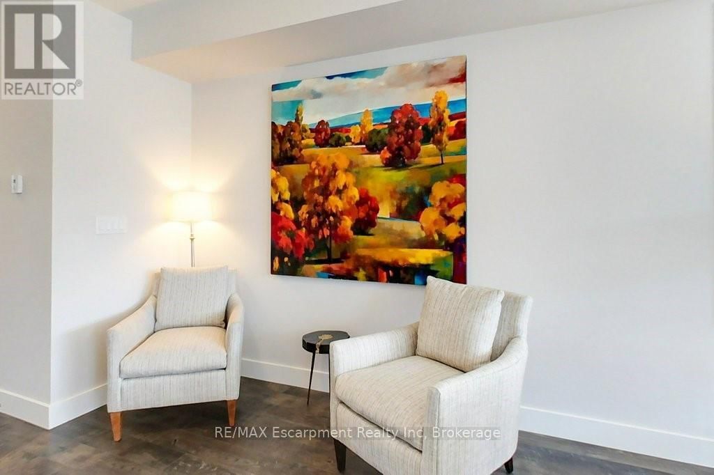 212 COURTLAND STREET Image 8