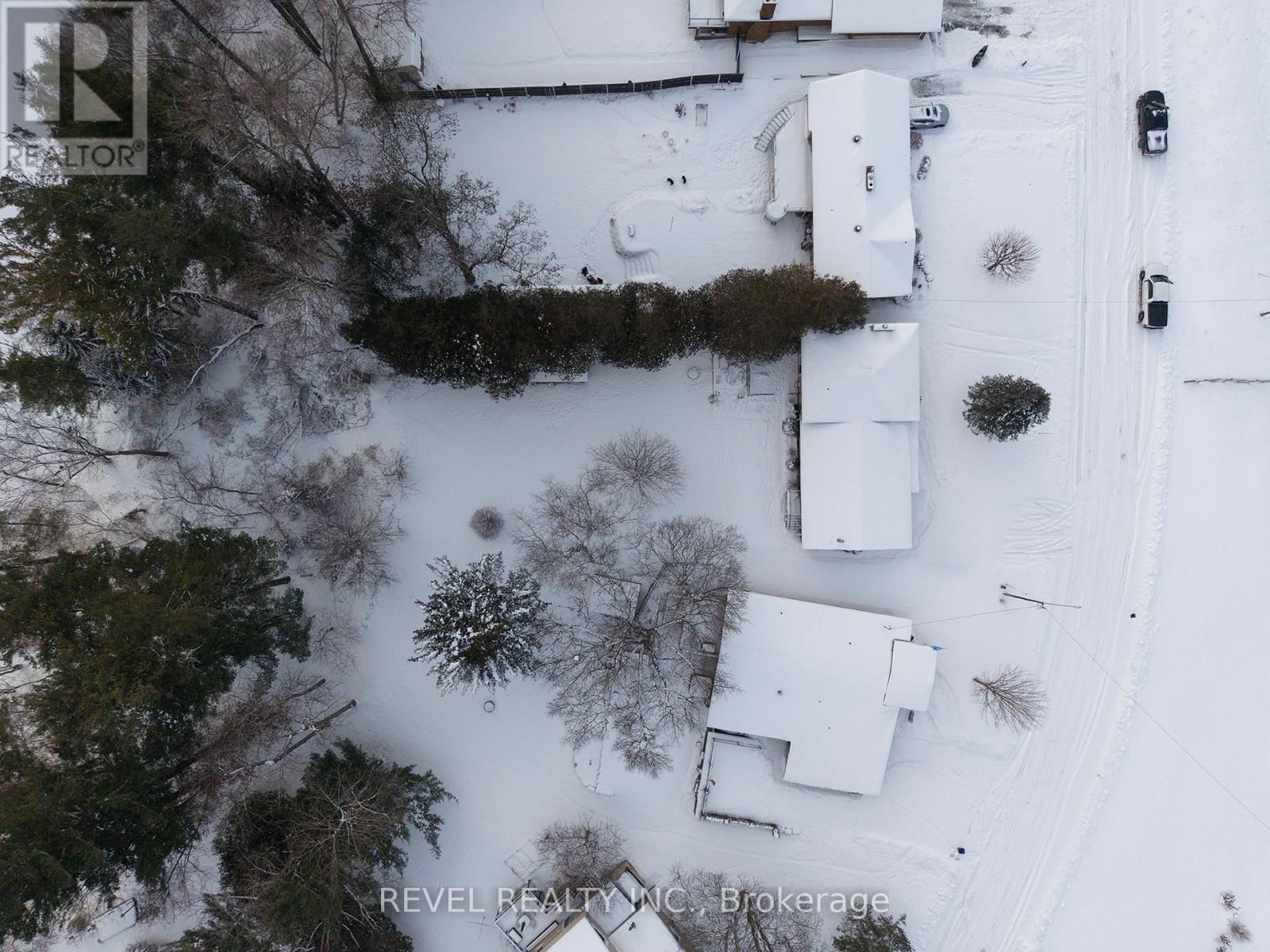 104 HILLSIDE AVENUE Image 38