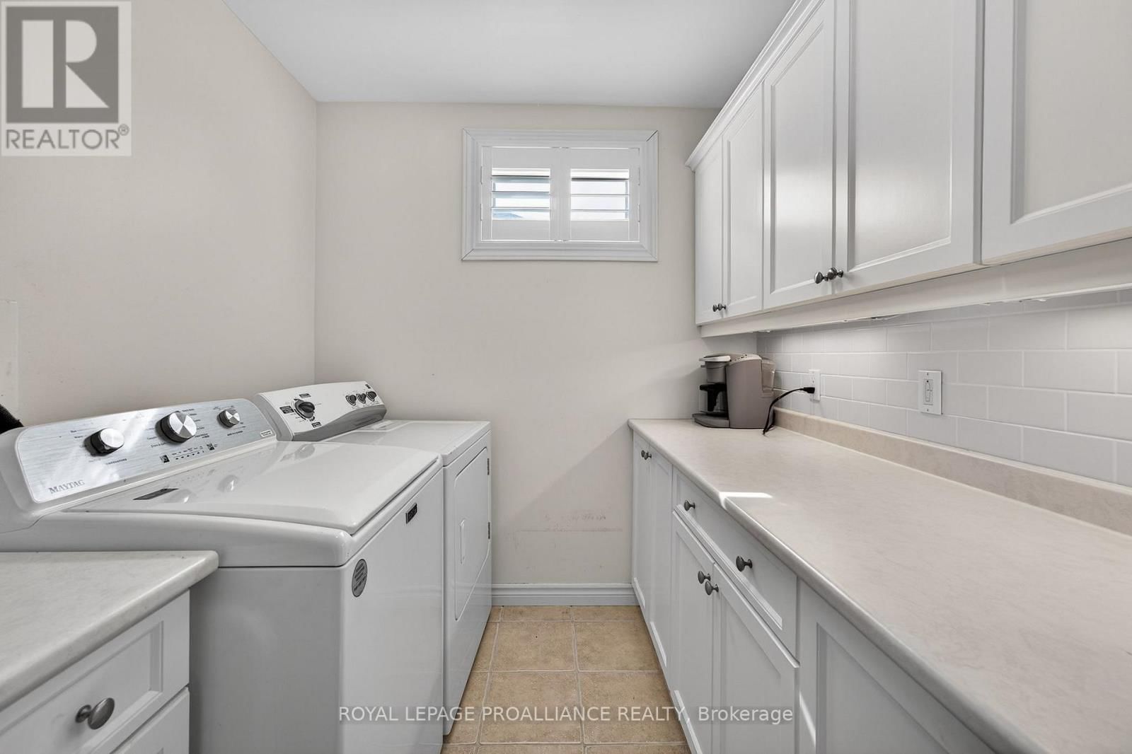 45 MAPLEHURST CRESCENT Image 38