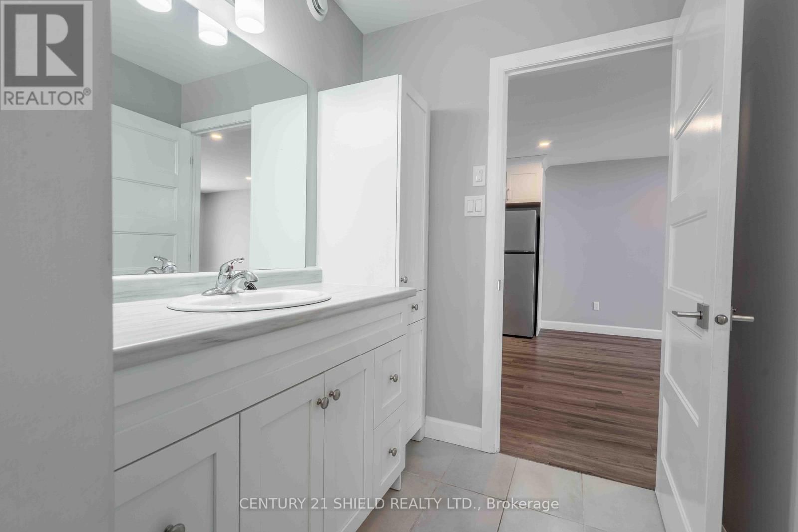 238 EAST RIDGE DRIVE Image 10