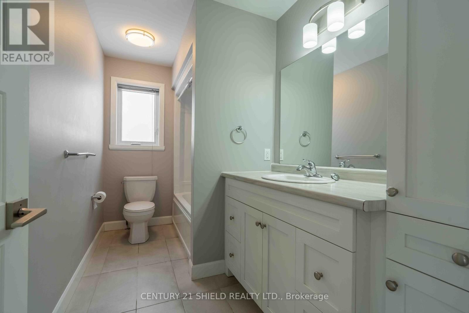 238 EAST RIDGE DRIVE Image 12