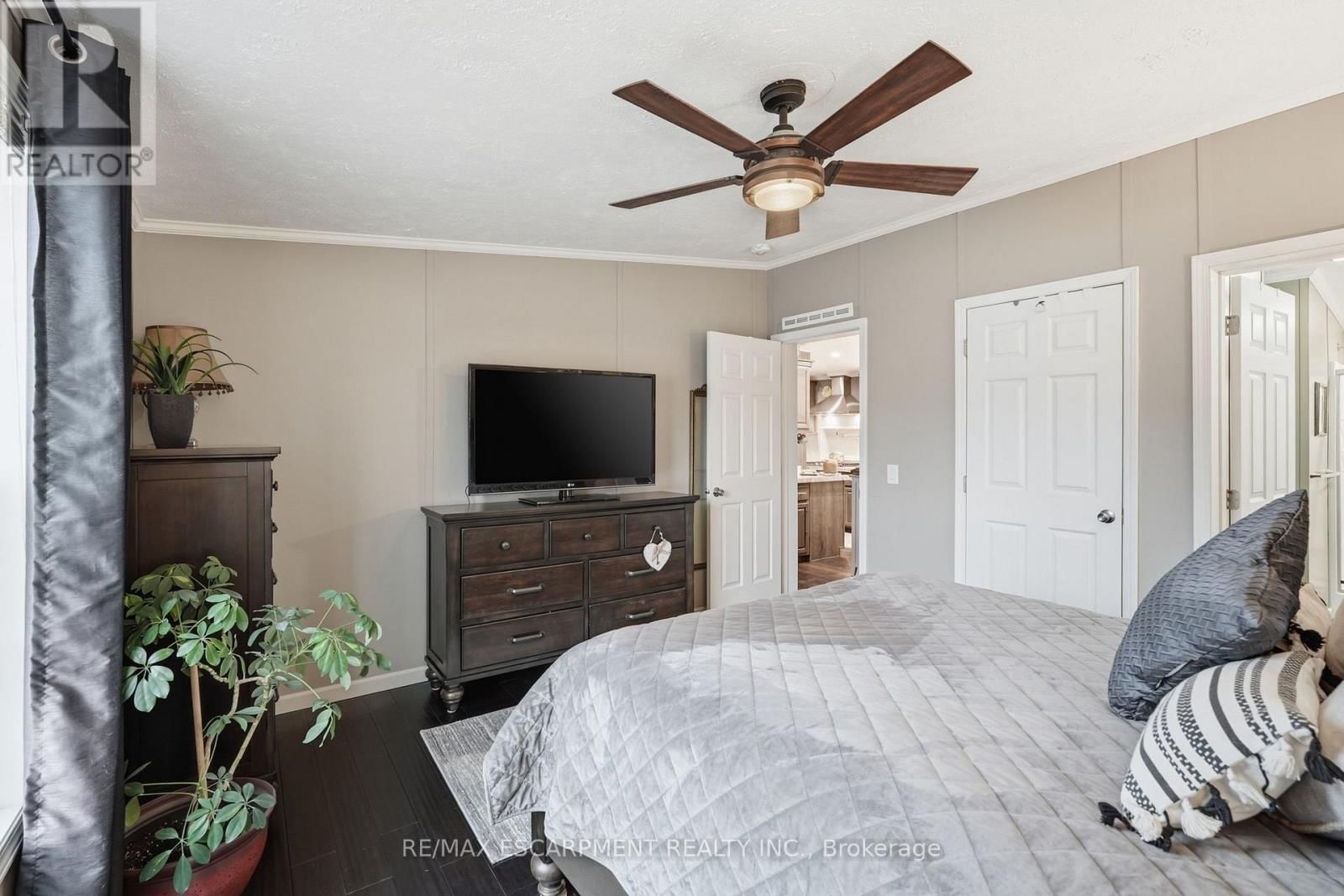 36 SHADY LANE Image 33