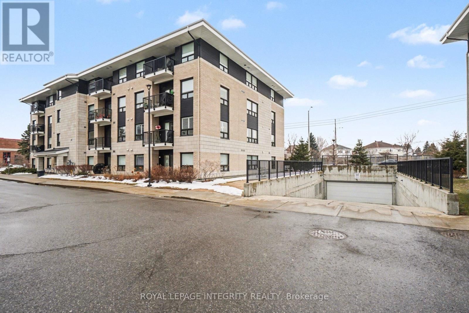 201 - 200 WINTERFELL PRIVATE Image 2