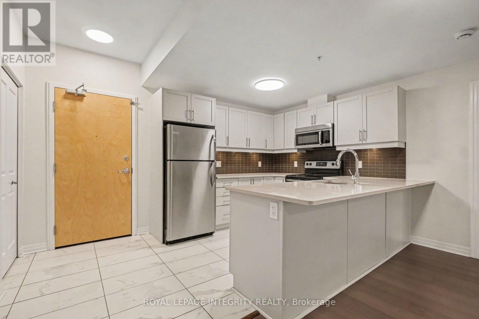 201 - 200 WINTERFELL PRIVATE Image 5