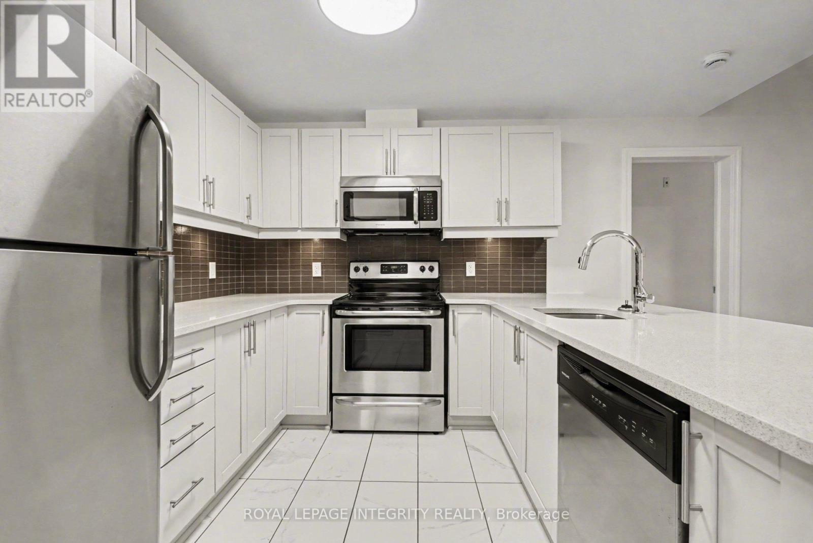 201 - 200 WINTERFELL PRIVATE Image 7