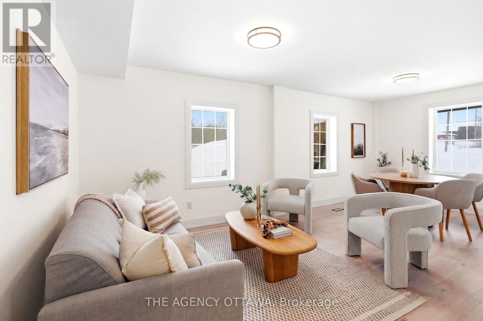 4667 ALBION ROAD SOUTH Image 14