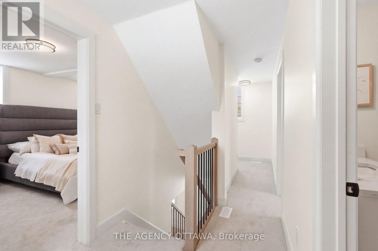 4667 ALBION ROAD SOUTH Image 20