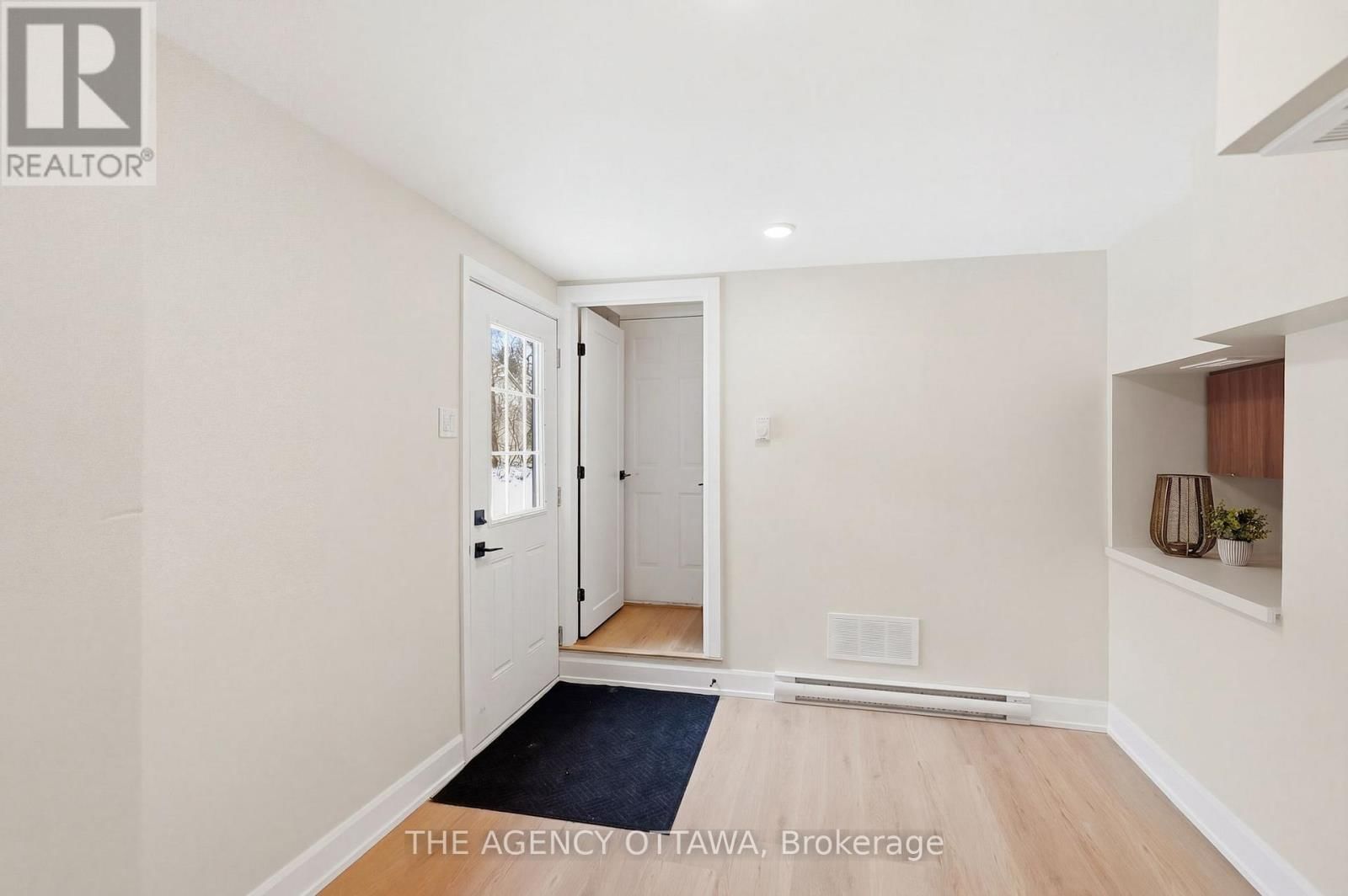 4667 ALBION ROAD SOUTH Image 31