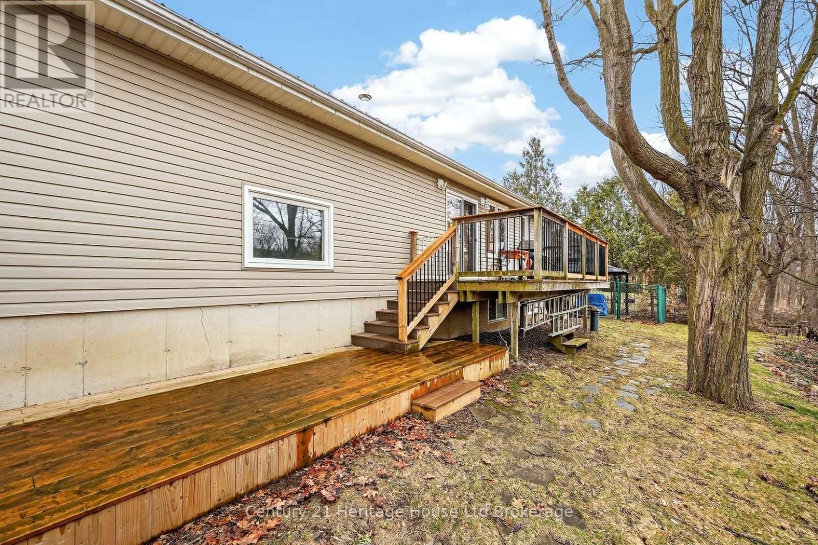 50 WELLINGTON AVENUE Image 24