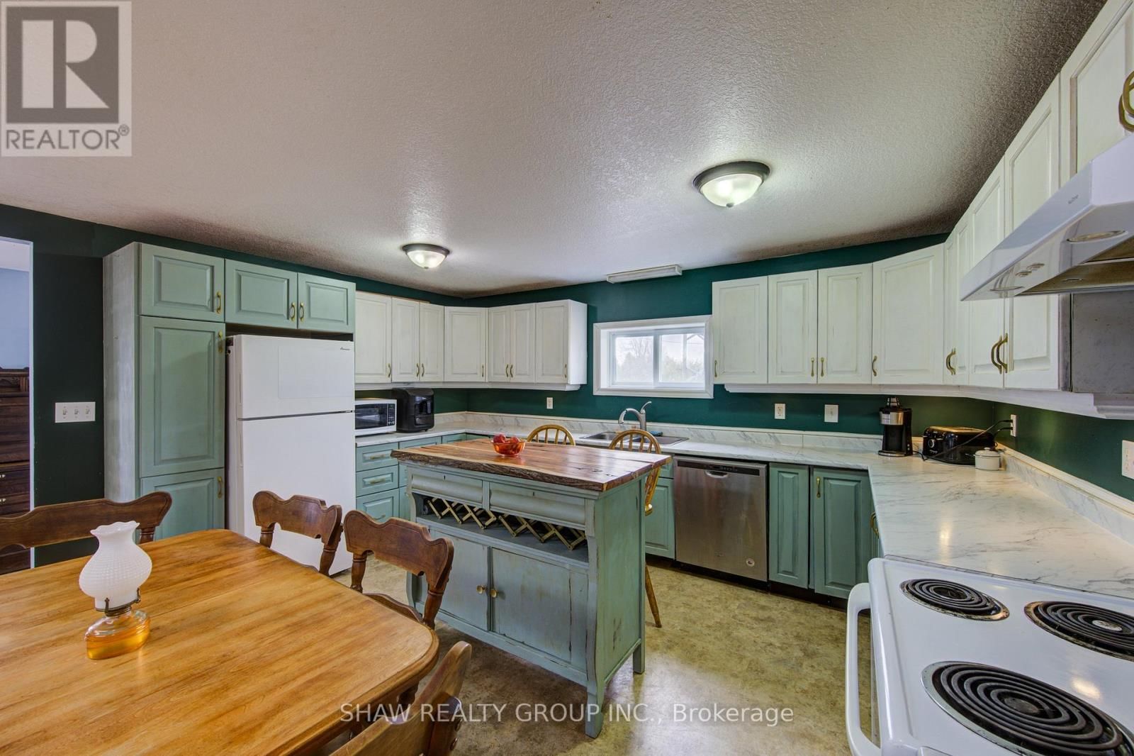 853 NORFOLK COUNTY 28 ROAD Image 12