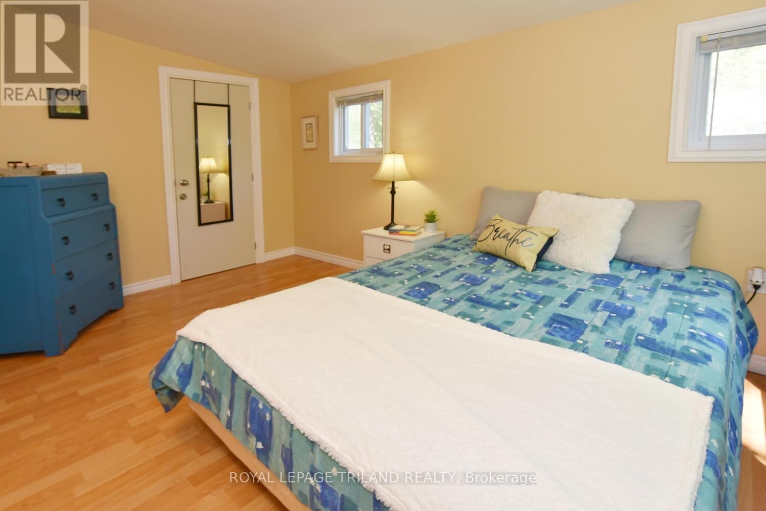 10111 HERBERT STREET Image 15