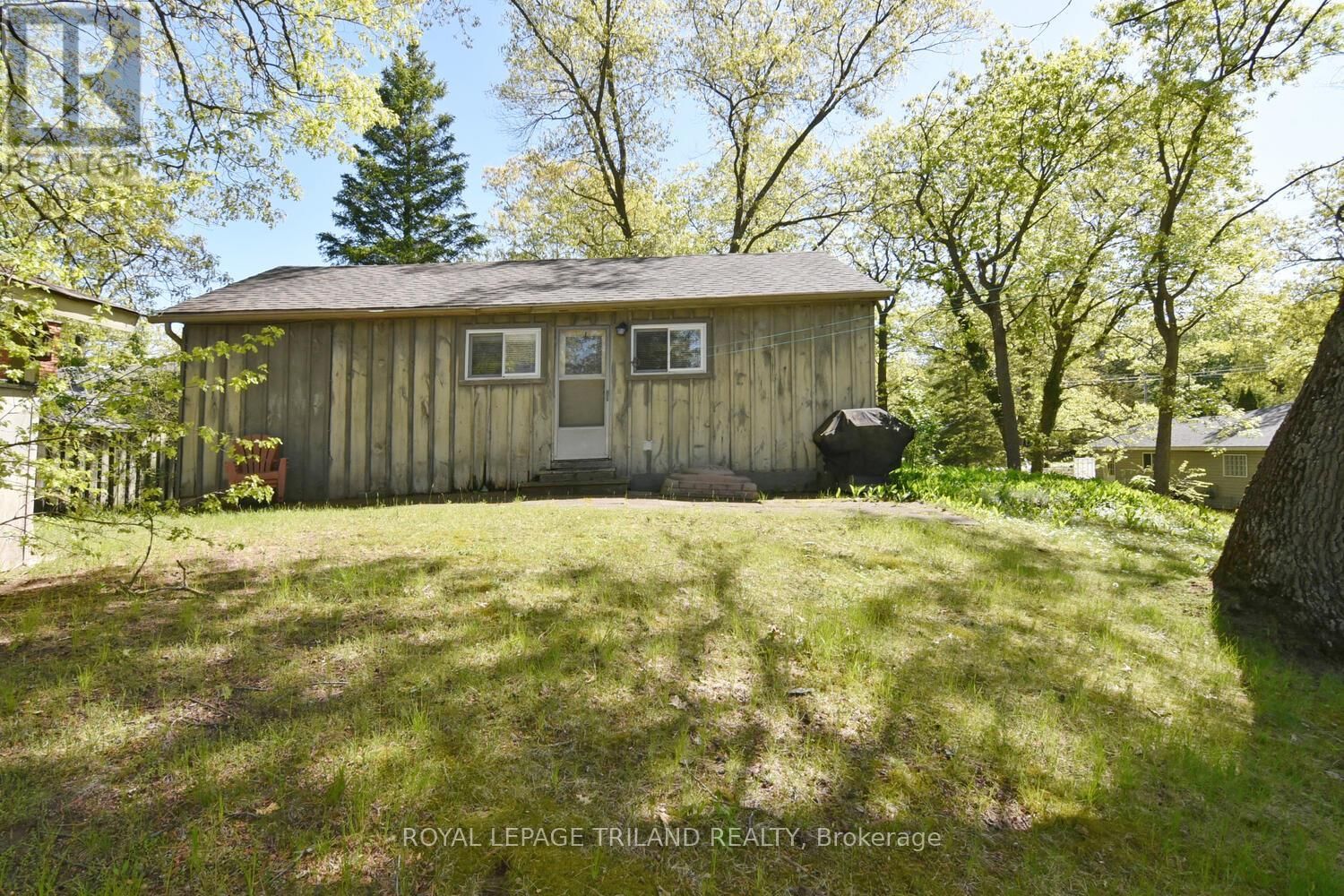 10111 HERBERT STREET Image 18