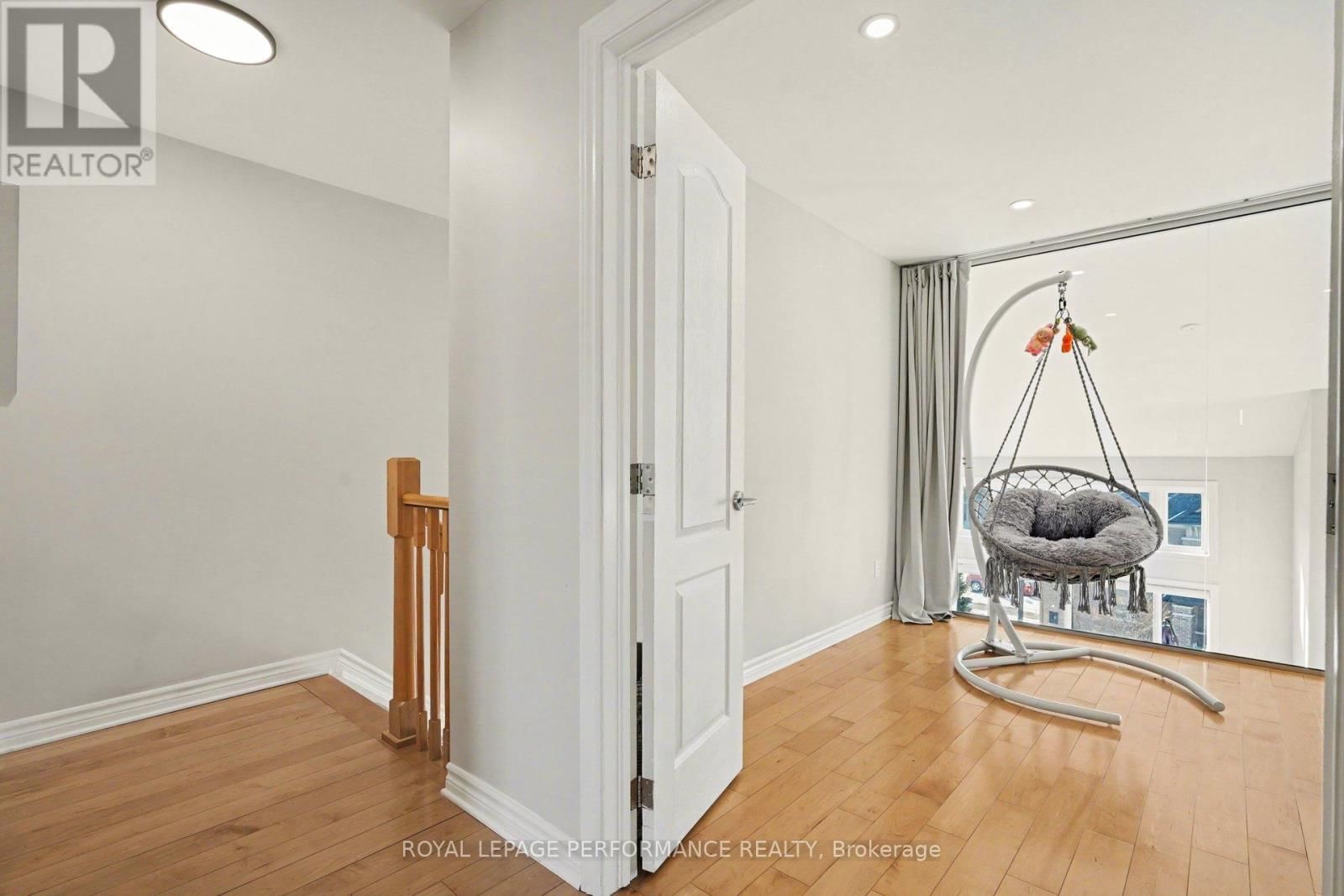 151 POPLIN STREET Image 19