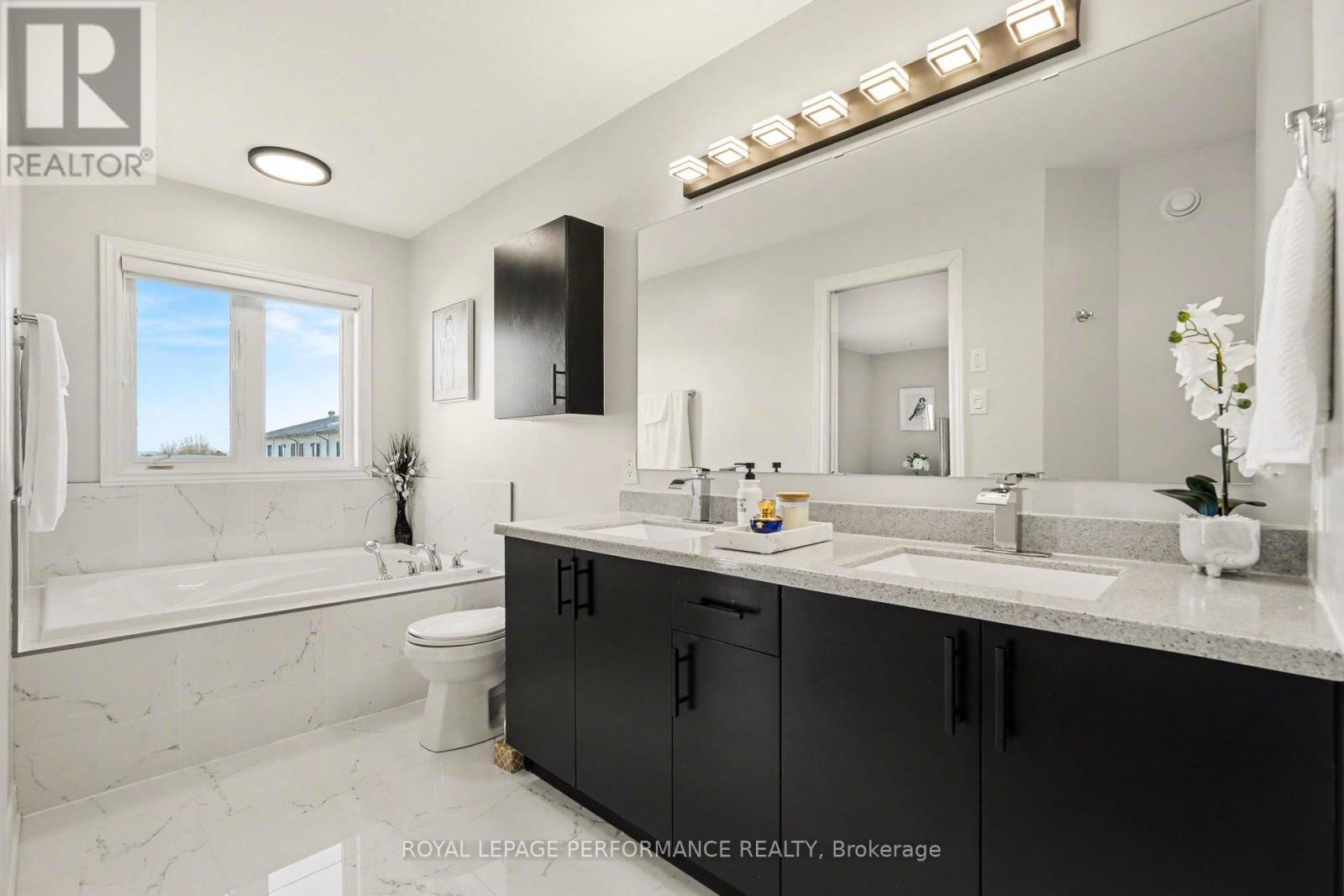 151 POPLIN STREET Image 26