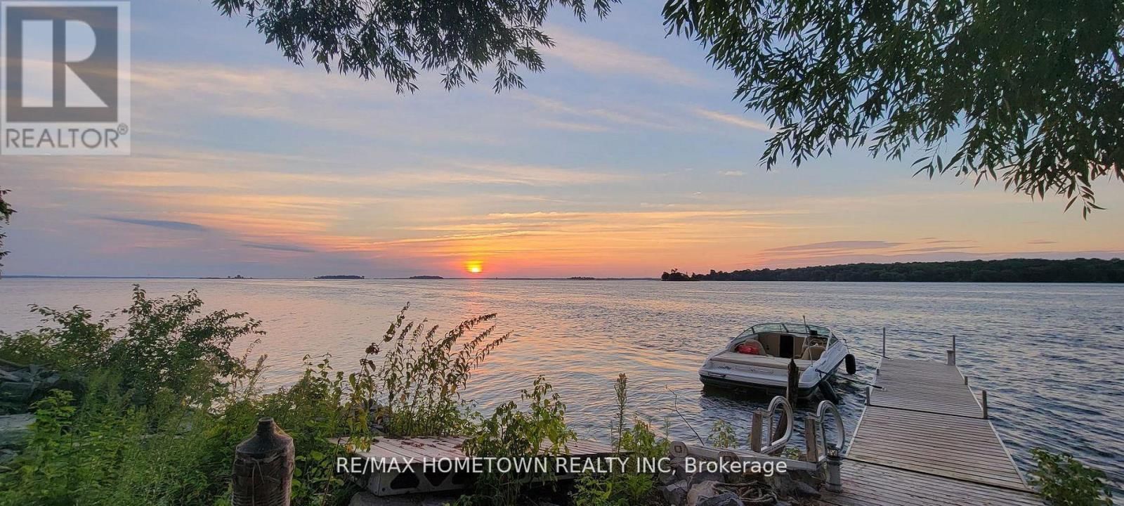 8 ST. FRANCIS ISLAND Image 2