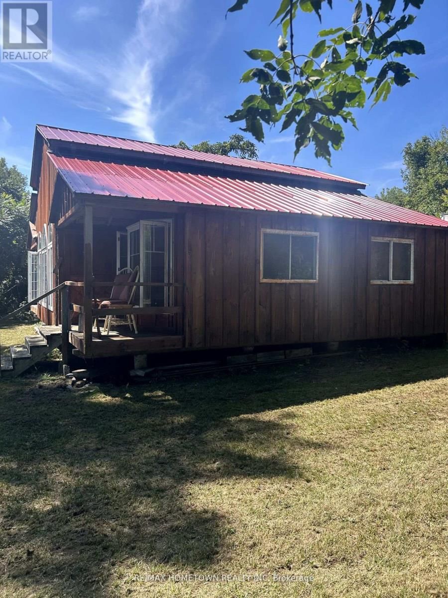 8 ST. FRANCIS ISLAND Image 3