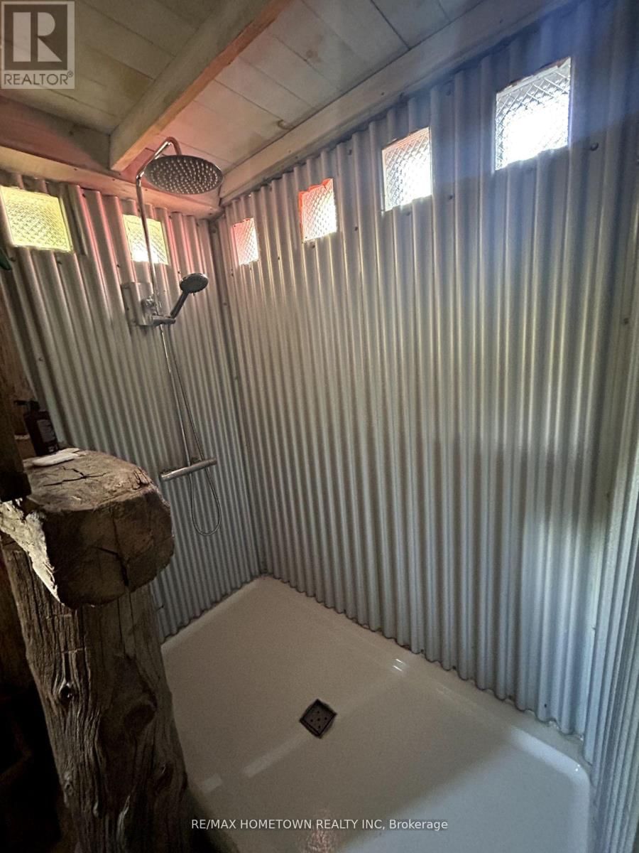 8 ST. FRANCIS ISLAND Image 7