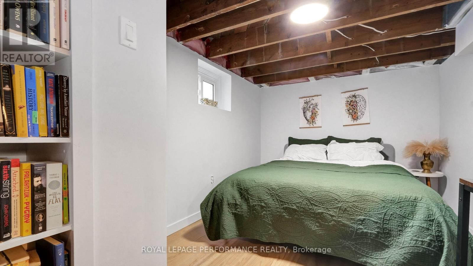 319 FRONTENAC STREET Image 16