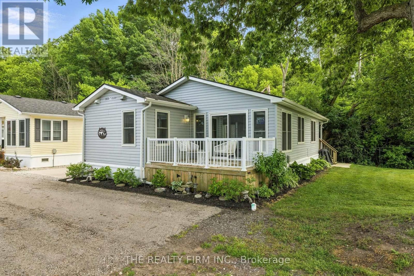 1 - 22790 AMIENS ROAD Image 1