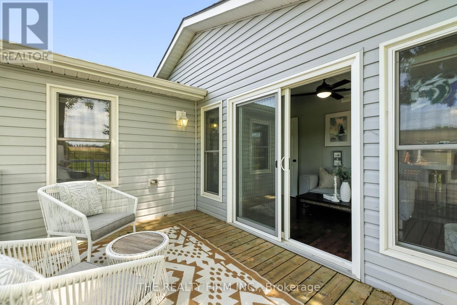 1 - 22790 AMIENS ROAD Image 14