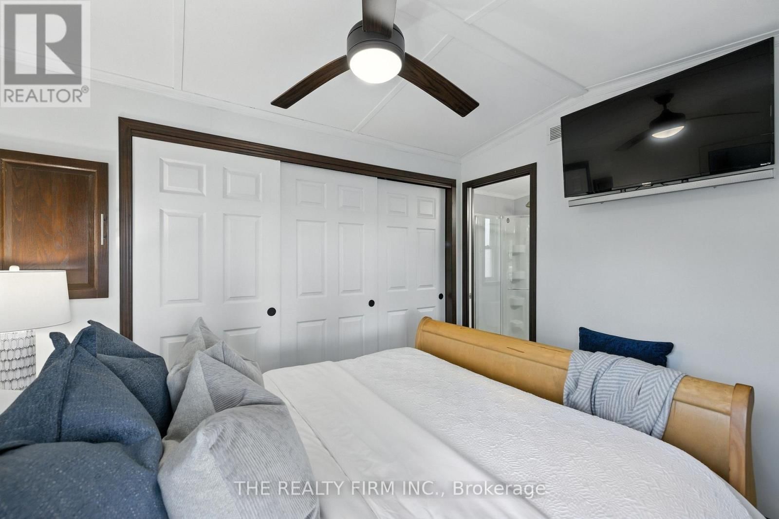 1 - 22790 AMIENS ROAD Image 18