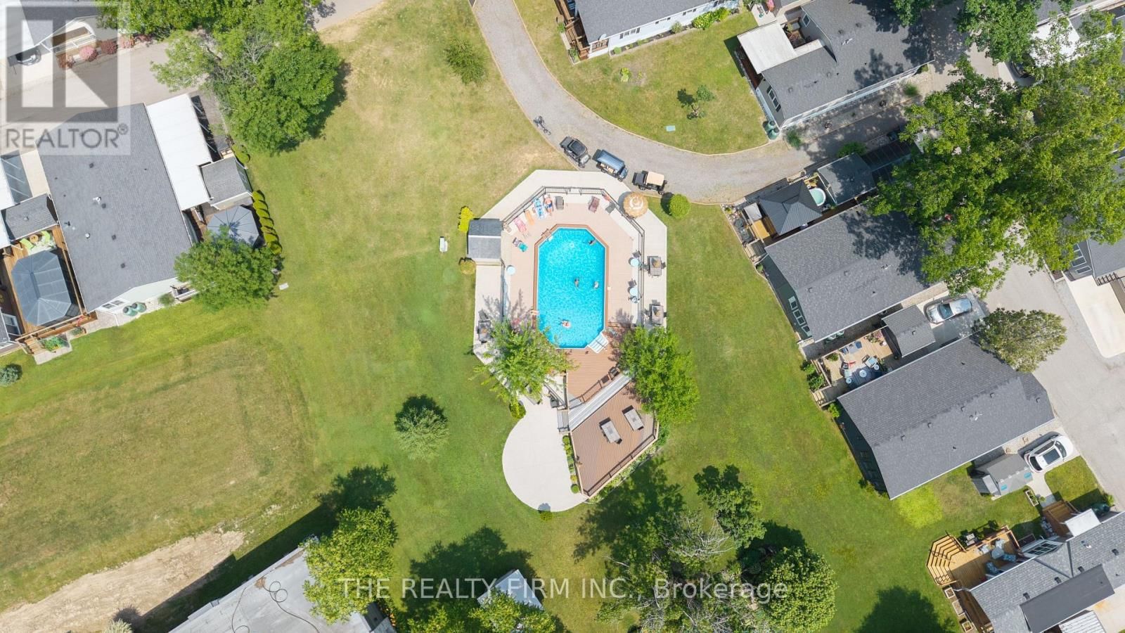 1 - 22790 AMIENS ROAD Image 38