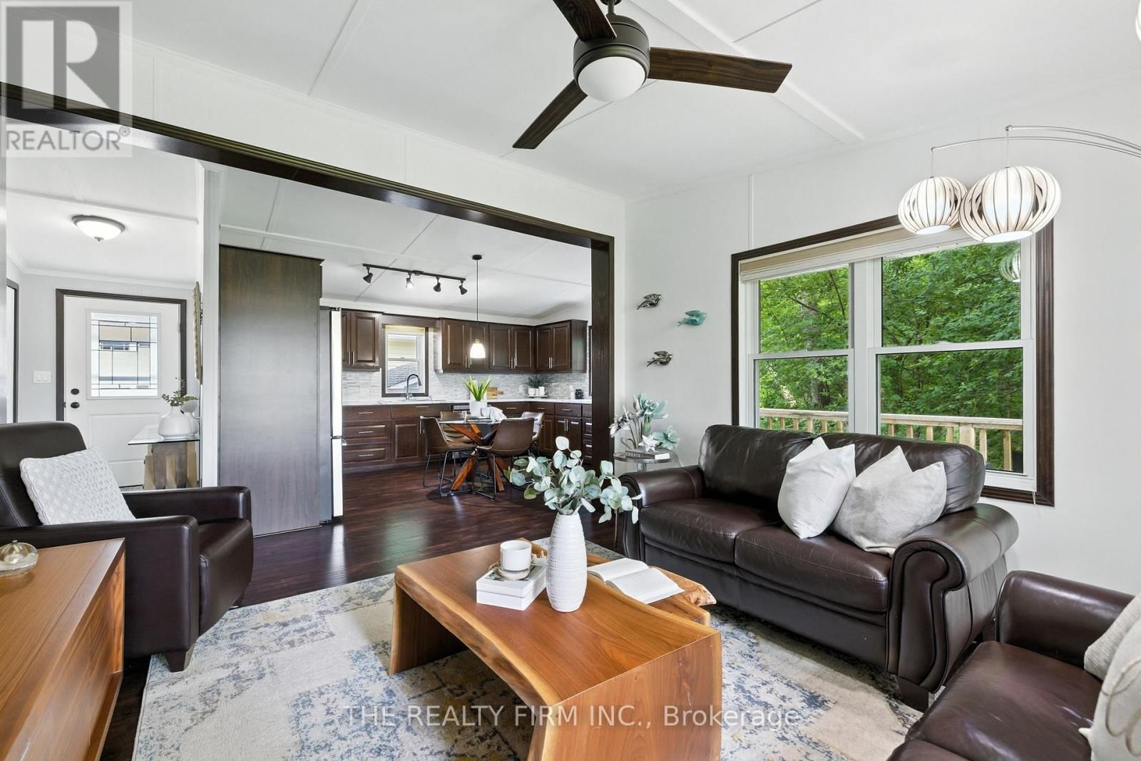 1 - 22790 AMIENS ROAD Image 4