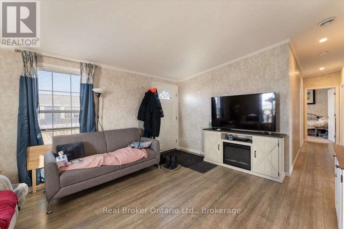 10 BENT WILLOW COURT Image 6