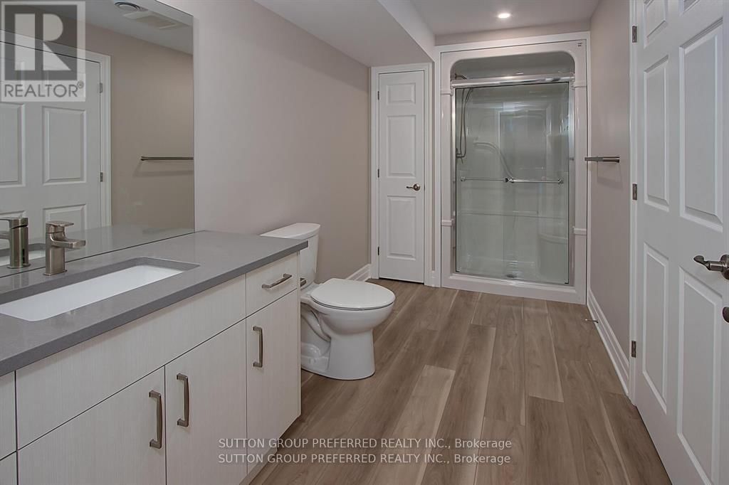 114 BARONS COURT Image 27