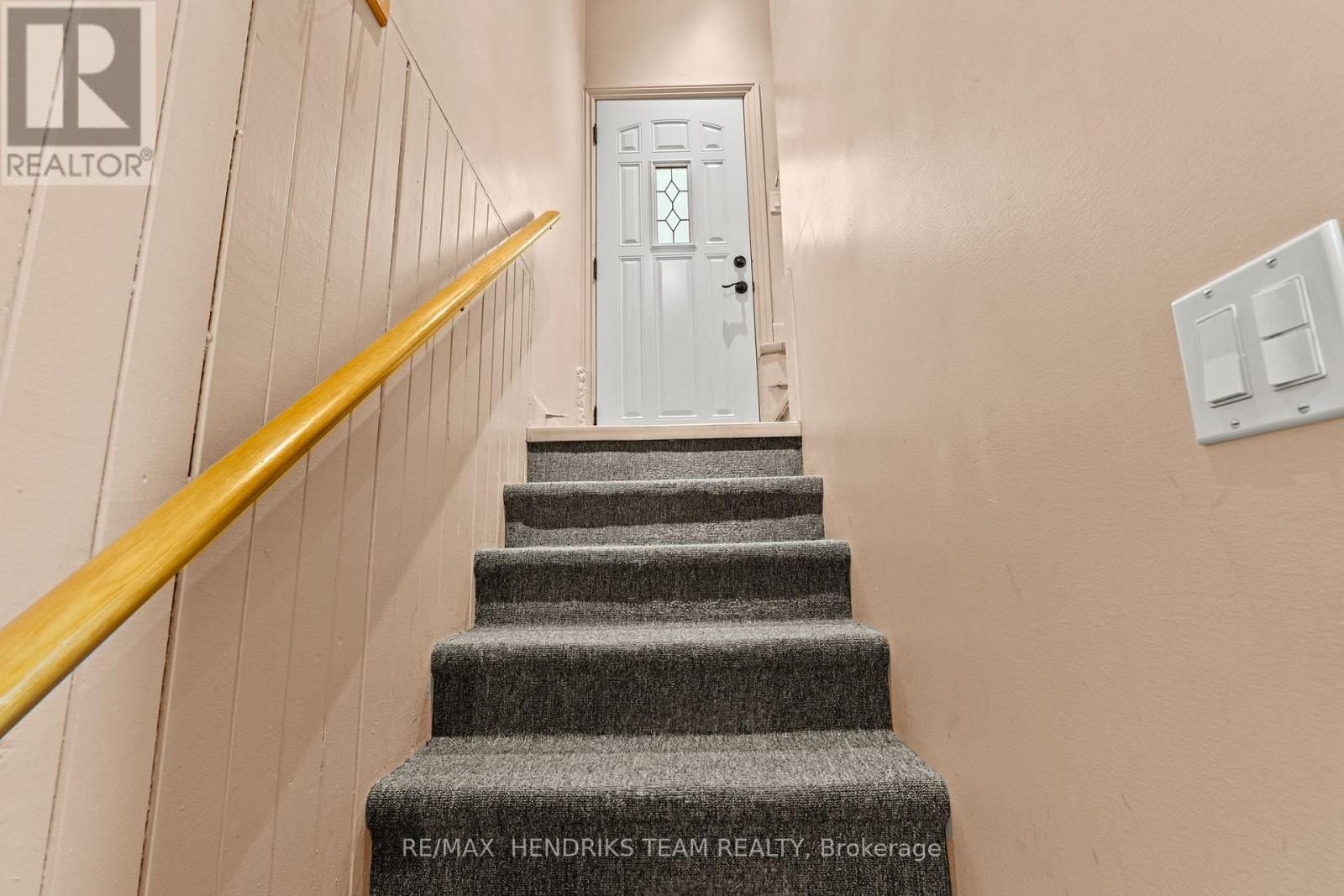 27 LORNE STREET Image 18