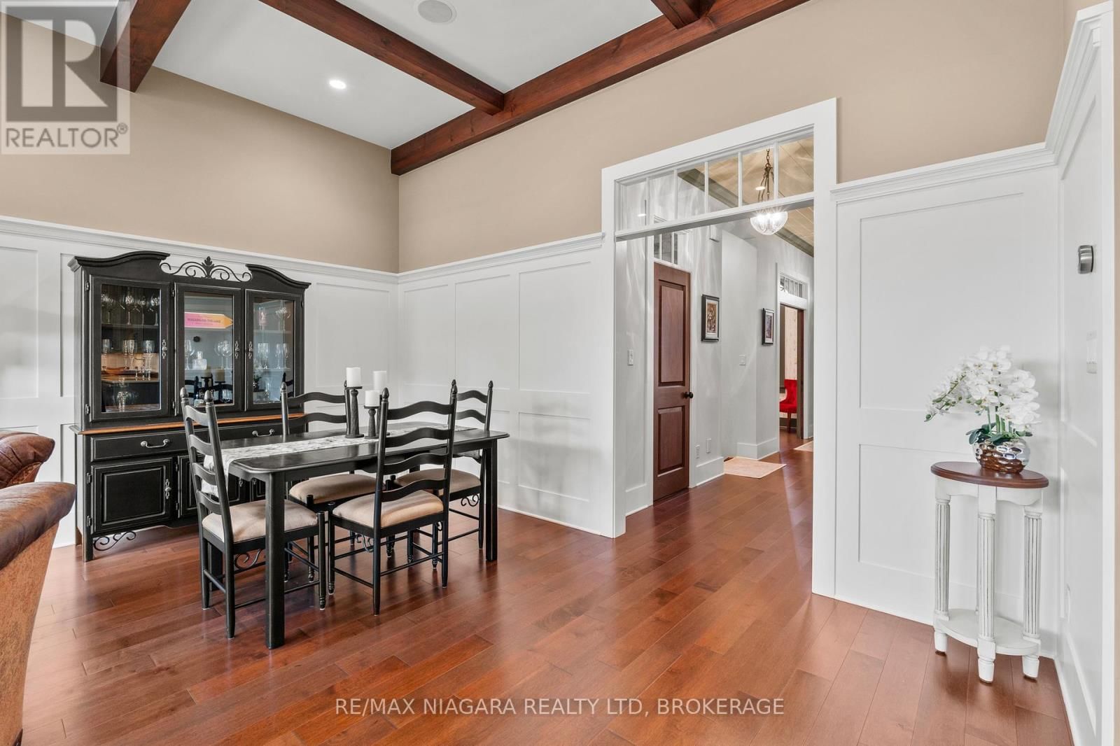 13 COLONEL COHOE STREET Image 16