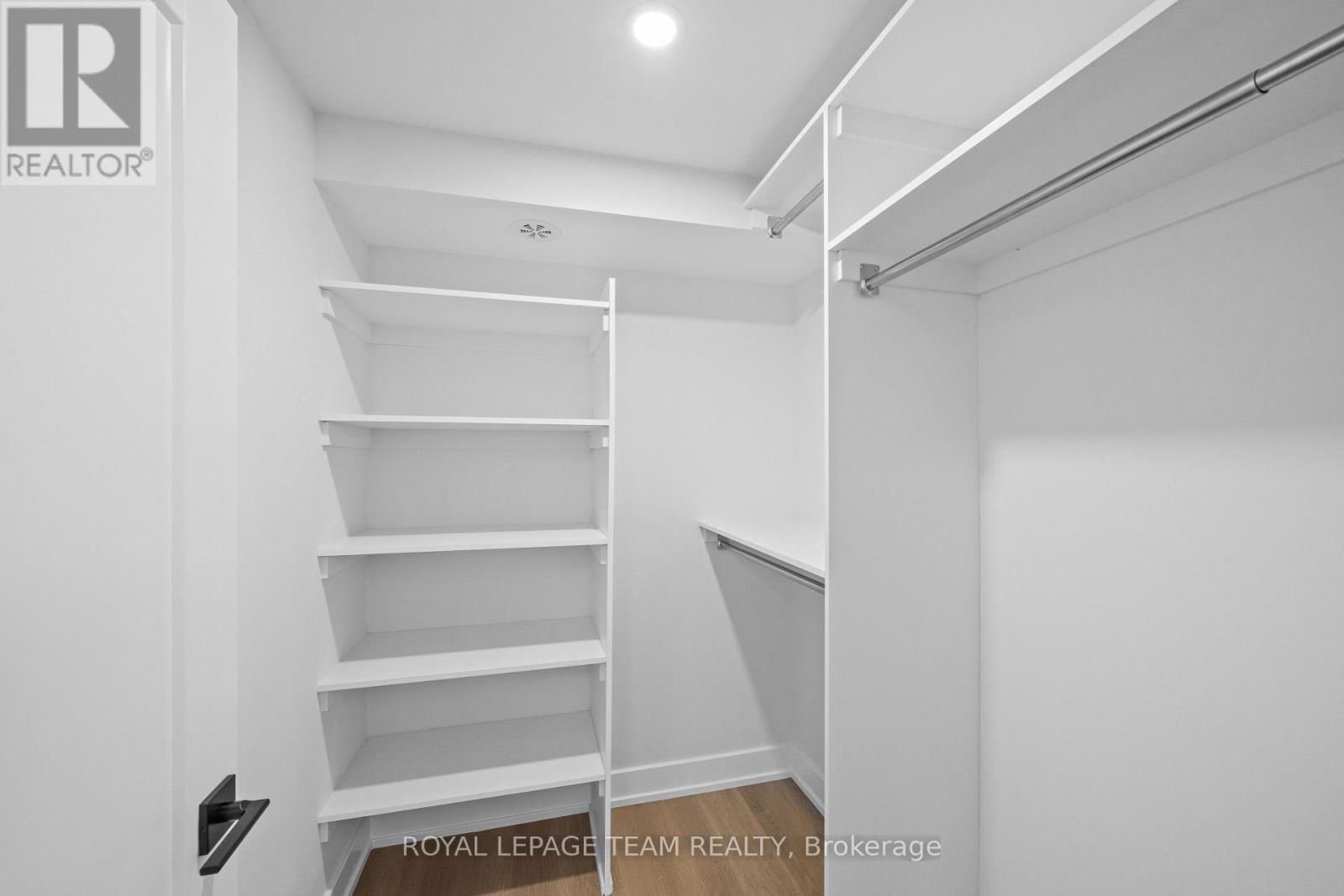 2 - 1140 MOORE STREET Image 22