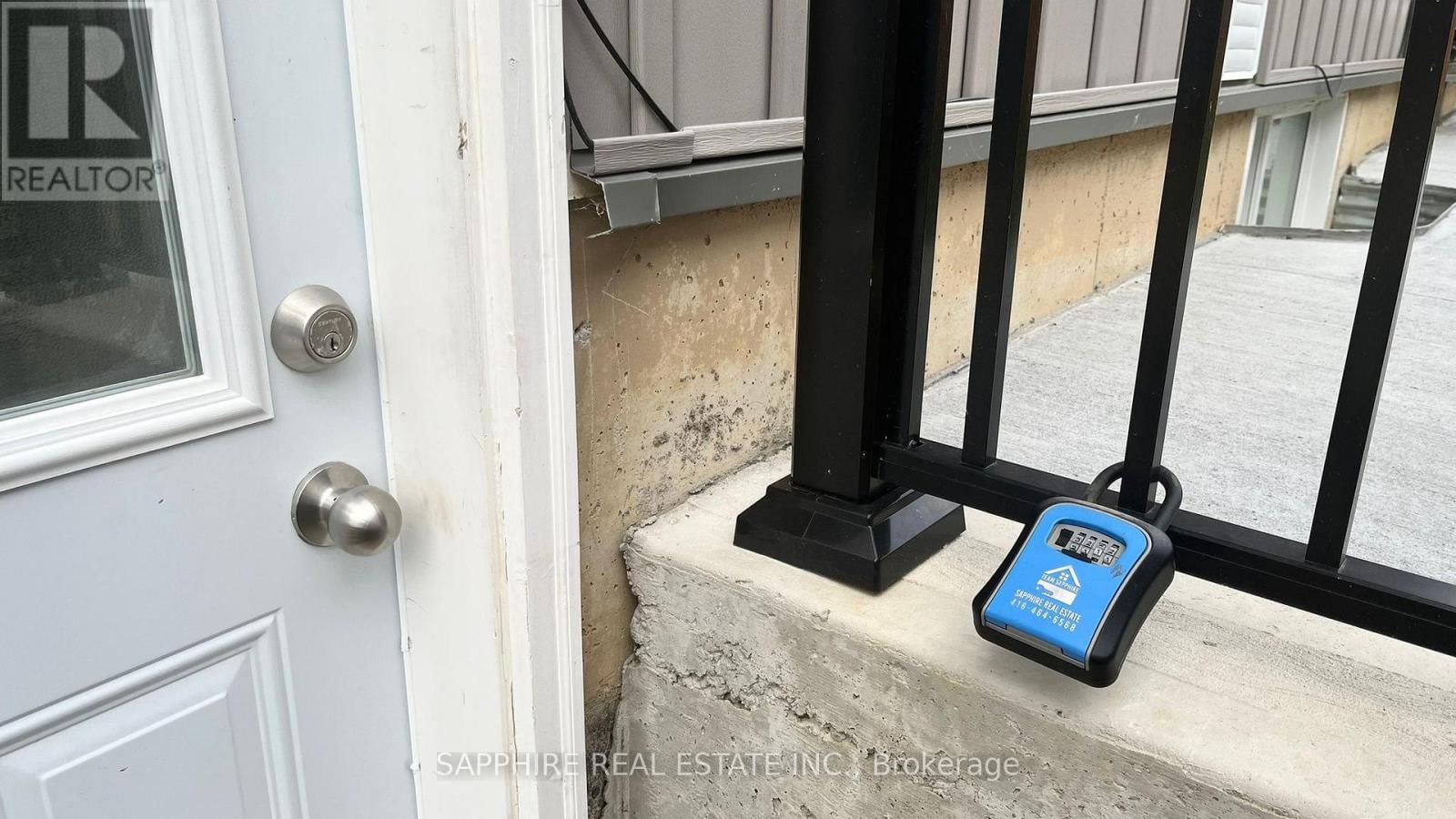 28 BARKER (BASEMENT) PARKWAY Image 5