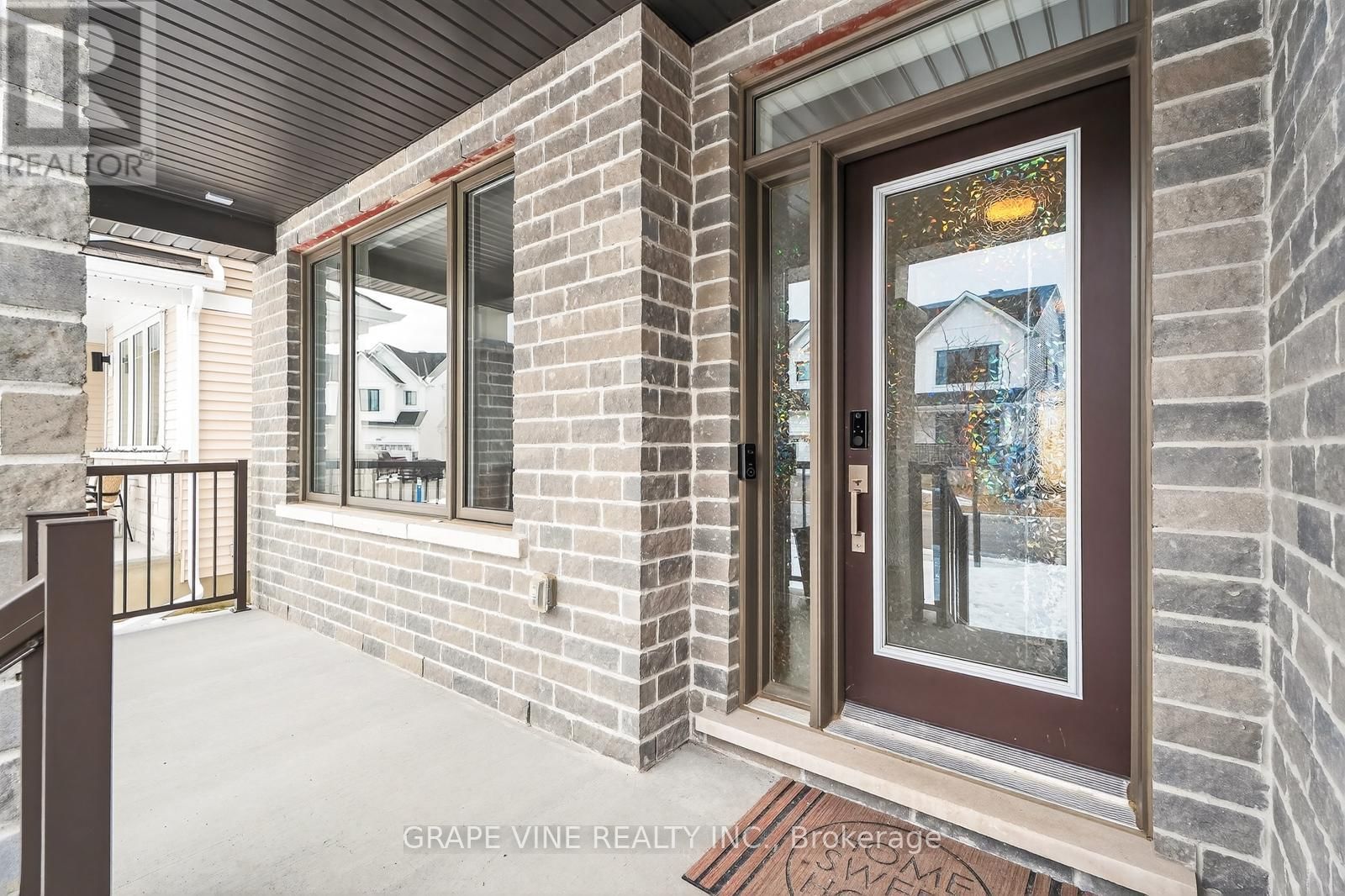 845 PEARLY EVERLASTING CRESCENT Image 3