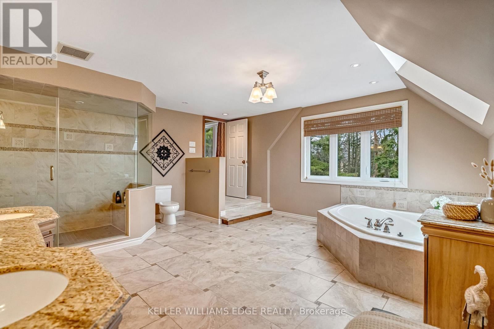 9 FLANDERS DRIVE Image 33