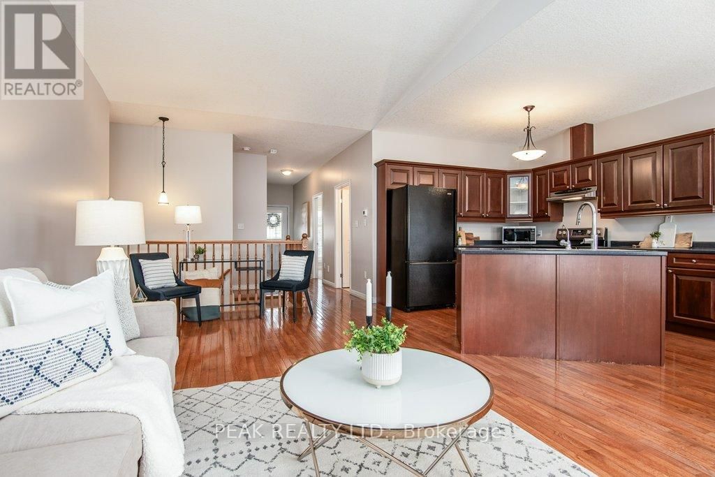 3 - 900 DOON VILLAGE ROAD Image 13